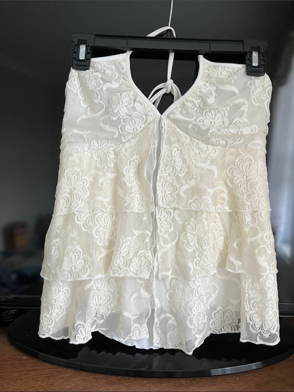 Cute,Women's Ivory Lace Tiered Halter Top.